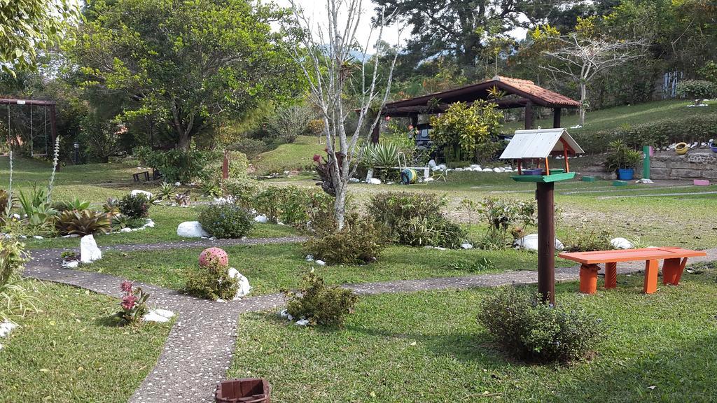 Residencial Emery Village Garopaba Eksteriør bilde